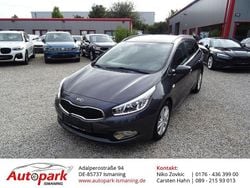 Grau Gebraucht 2013 Kia Ceed Sportswagon DREAM-TEAM Edition Kombi | 3.999 € (Fairer Preis)