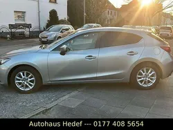 Grau Gebraucht 2014 Mazda 3 Center-Line Limousine | 8.990 € (Guter Preis)