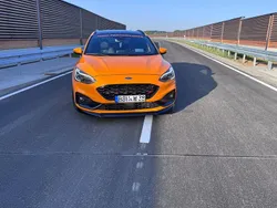 Orange Gebraucht 2020 Ford Focus ST Kombi | 24.000 € (Fairer Preis)