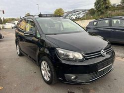 Schwarz Gebraucht 2012 VW Touran Van / Kleinbus | 6.900 € (Fairer Preis)