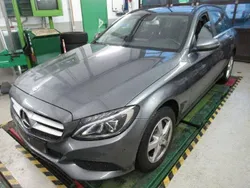 Grau Gebraucht 2018 Mercedes C220 Kombi | 16.800 € (Fairer Preis)