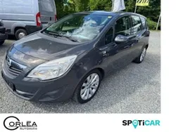 Grau Gebraucht 2013 Opel Meriva Active Van / Kleinbus | 6.990 € (Fairer Preis)