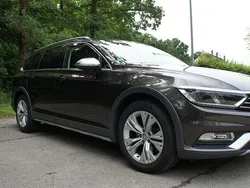 Braun Gebraucht 2017 VW Passat Alltrack Kombi | 19.300 € (Guter Preis)