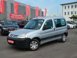 Grau Gebraucht 2007 Citroën Berlingo Advance Van / Kleinbus | 2.900 € (Fairer Preis)