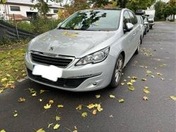 Silber Gebraucht 2015 Peugeot 308 Kombi | 4.999 €