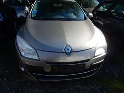 Grau Gebraucht 2011 Renault Mégane III Dynamique Limousine | 2.200 € (Guter Preis)