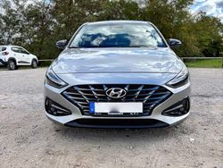 Silber Gebraucht 2021 Hyundai i30 Edition 30+ Limousine | 17.500 € (Fairer Preis)