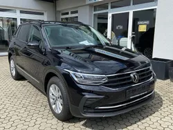 Deep black perleffekt Gebraucht 2023 VW Tiguan Life SUV | 31.900 € (Guter Preis)