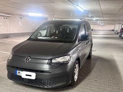 Grau Gebraucht 2021 VW Caddy Van / Kleinbus | 19.450 € (Guter Preis)