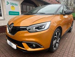 Schwarz Gebraucht 2016 Renault Scénic III Bose Edition Van / Kleinbus | 8.970 € (Etwas zu teuer)