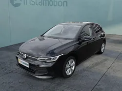 Schwarz Gebraucht 2024 VW Golf VIII Life Kleinwagen | 22.399 € (Guter Preis)
