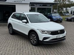 Oryxweiss Gebraucht 2021 VW Tiguan Active SUV | 26.950 € (Fairer Preis)