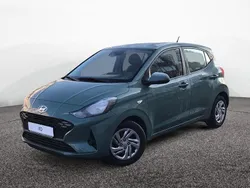 Mangrove green Gebraucht 2025 Hyundai i10 Select Kleinwagen | 16.390 € (Fairer Preis)