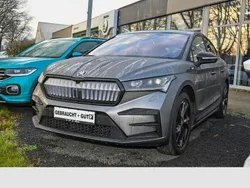 Graphite grau metallic met. Gebraucht 2023 Skoda Enyaq iV Suite SUV | 38.990 € (Guter Preis)