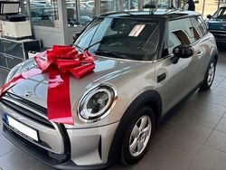 Grau Gebraucht 2023 Mini Cooper Essential Kleinwagen | 21.200 € (Fairer Preis)