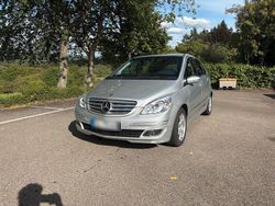 Silber Gebraucht 2006 Mercedes B200 Van / Kleinbus | 4.999 € (Fairer Preis)