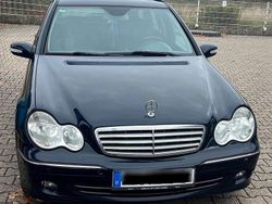 Blau Gebraucht 2006 Mercedes C220 Kombi | 2.100 € (Fairer Preis)