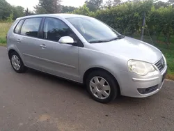 Silber Gebraucht 2005 VW Polo Kleinwagen | 1.000 € (Teuer)