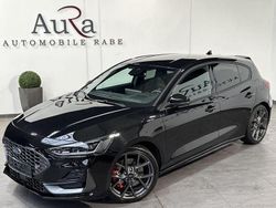 Obsidianschwarz Gebraucht 2023 Ford Focus ST Limousine | 30.989 € (Fairer Preis)