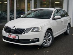Weiß Gebraucht 2020 Skoda Octavia Kombi | 15.990 € (Guter Preis)