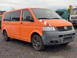 Orange Gebraucht 2009 VW Shuttle Van / Kleinbus | 5.500 €