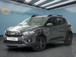 Grau Gebraucht 2025 Dacia Sandero Stepway Kleinwagen | 18.399 € (Fairer Preis)