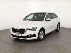 Weiß Gebraucht 2023 Skoda Scala Kleinwagen | 22.890 € (Guter Preis)