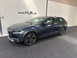 Grau Gebraucht 2017 Volvo V90 CC Inscription Kombi | 20.000 € (Teuer)