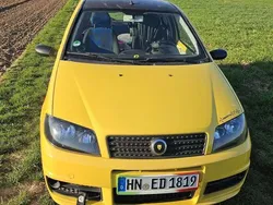Gelb Gebraucht 2004 Fiat Punto Kleinwagen | 1.300 € (Fairer Preis)
