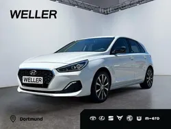 Weiss Gebraucht 2020 Hyundai i30 YES! Limousine | 16.940 € (Fairer Preis)