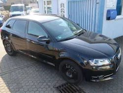Phantomschwarz perleffekt Gebraucht 2012 Audi A3 Attraction Limousine | 4.700 € (Teuer)