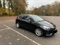 Schwarz Gebraucht 2015 BMW 218 Active Tourer Van / Kleinbus | 8.000 € (Superpreis)
