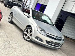Beige Gebraucht 2007 Opel Astra Cabriolet Cabrio | 1.999 € (Fairer Preis)