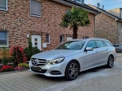 Silber Gebraucht 2013 Mercedes 220 Kombi | 14.500 €