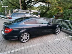 Schwarz Gebraucht 2011 Mercedes C250 Coupé | 11.900 €