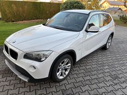 Weiß Gebraucht 2010 BMW X1 SUV | 6.900 € (Fairer Preis)