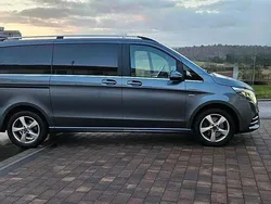 Grau Gebraucht 2016 Mercedes V250 Avantgarde Van / Kleinbus | 46.000 € (Etwas zu teuer)