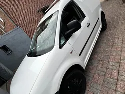 Weiß Gebraucht 2010 VW Caddy Van / Kleinbus | 5.100 €