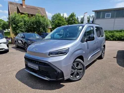 Bismut silber Neu 2024 Toyota Proace Verso City Kombi | 35.990 € (Teuer)
