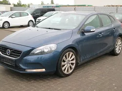 Grau Gebraucht 2014 Volvo V40 Kinetic Kombi | 4.775 € (Guter Preis)