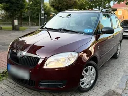 Rot Gebraucht 2010 Skoda Fabia Kombi | 1.980 € (Etwas zu teuer)