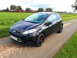 Schwarz Gebraucht 2010 Ford Fiesta Trend Limousine | 1.299 € (Guter Preis)