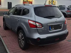 Grau Gebraucht 2011 Nissan Qashqai +2 Tekna SUV | 5.700 € (Fairer Preis)