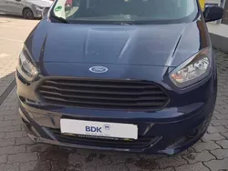 Blazerblau Gebraucht 2017 Ford Tourneo Courier Ambiente Van / Kleinbus | 7.990 € (Fairer Preis)