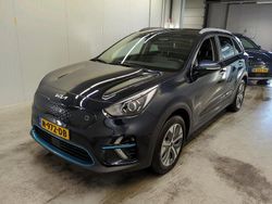 Blau Gebraucht 2021 Kia e-Niro 2 SUV | 19.900 € (Guter Preis)