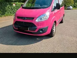 Rot Gebraucht 2015 Ford Transit Custom Van / Kleinbus | 11.900 € (Etwas zu teuer)