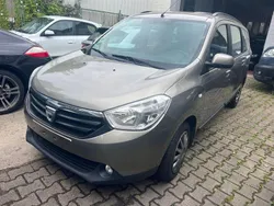 Gold Gebraucht 2013 Dacia Lodgy Lauréate Van / Kleinbus | 4.500 €