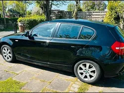Schwarz Gebraucht 2010 BMW 118 Kleinwagen | 6.800 € (Etwas zu teuer)