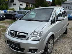 Silber Gebraucht 2006 Opel Meriva Basis Van / Kleinbus | 900 € (Superpreis)