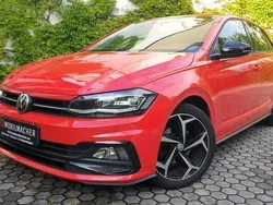 Rot Gebraucht 2018 VW Polo Beats Limousine | 12.590 €